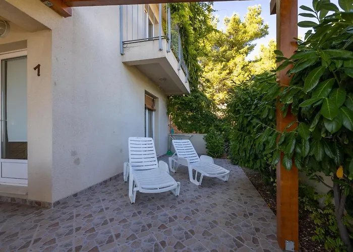 Apartments Ena Апартаменты Завала